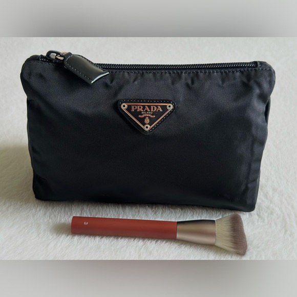 PRADA Nylon Pouch 🌹Authentic 🌹 - Picture 2 of 8